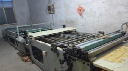 山東閑置印刷設(shè)備處理_工廠更新設(shè)備處理半自動貼面機_山東閑置資產(chǎn)處理_Feijiu網(wǎng)(中國廢舊物資網(wǎng))